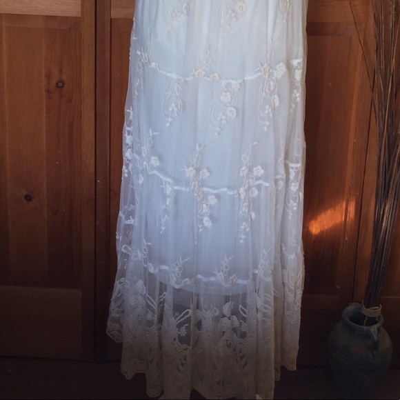 Suzy Shier Dresses & Skirts - Antique Lace Maxi Skirt